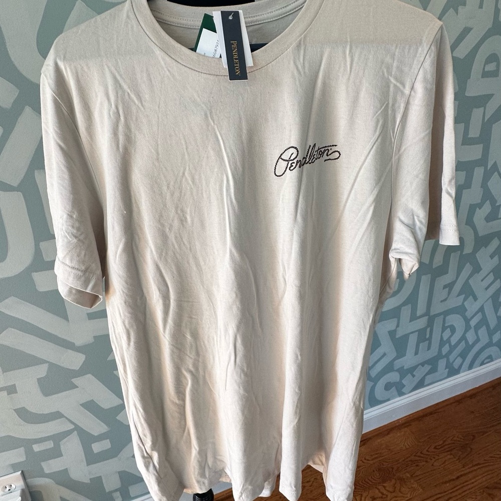 Pendleton Men's Short Sleeve Tee in Cream